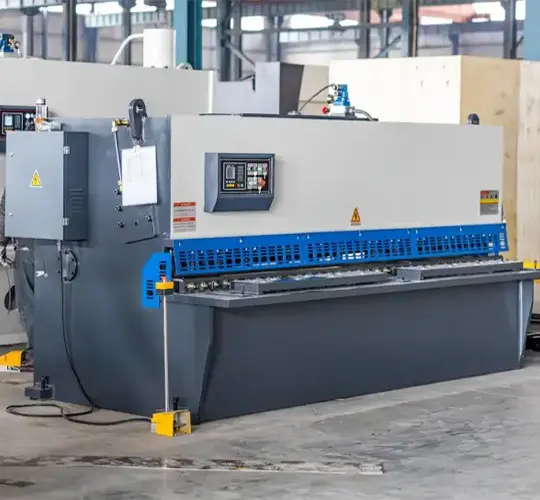 QC12K Máquina de cizalla de viga oscilante