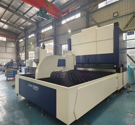 panel_bender_machine.jpg panel_bender_machine.jpg