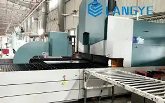LANGYE-Panel Bender El más grueso puede ser doblado 3mm de acero al carbono y 2mm de acero inoxidable