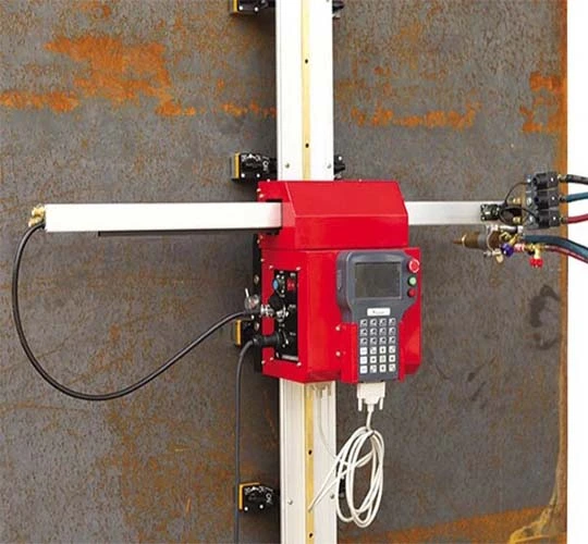 Máquina de corte de plasma y llama vertical magnética portátil HNC-100K CNC