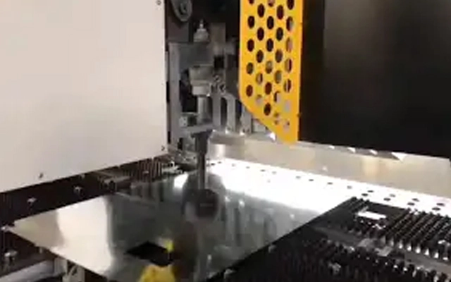 LANGYE 2024 Bend - Servo-Electric Panel Bender PBP-2500 SMART