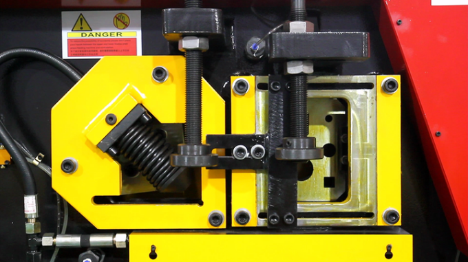 ironworker-machine-7-essential-aspects-for-precision-cutting--punching-03.png ironworker-machine-7-essential-aspects-for-precision-cutting--punching-03.png